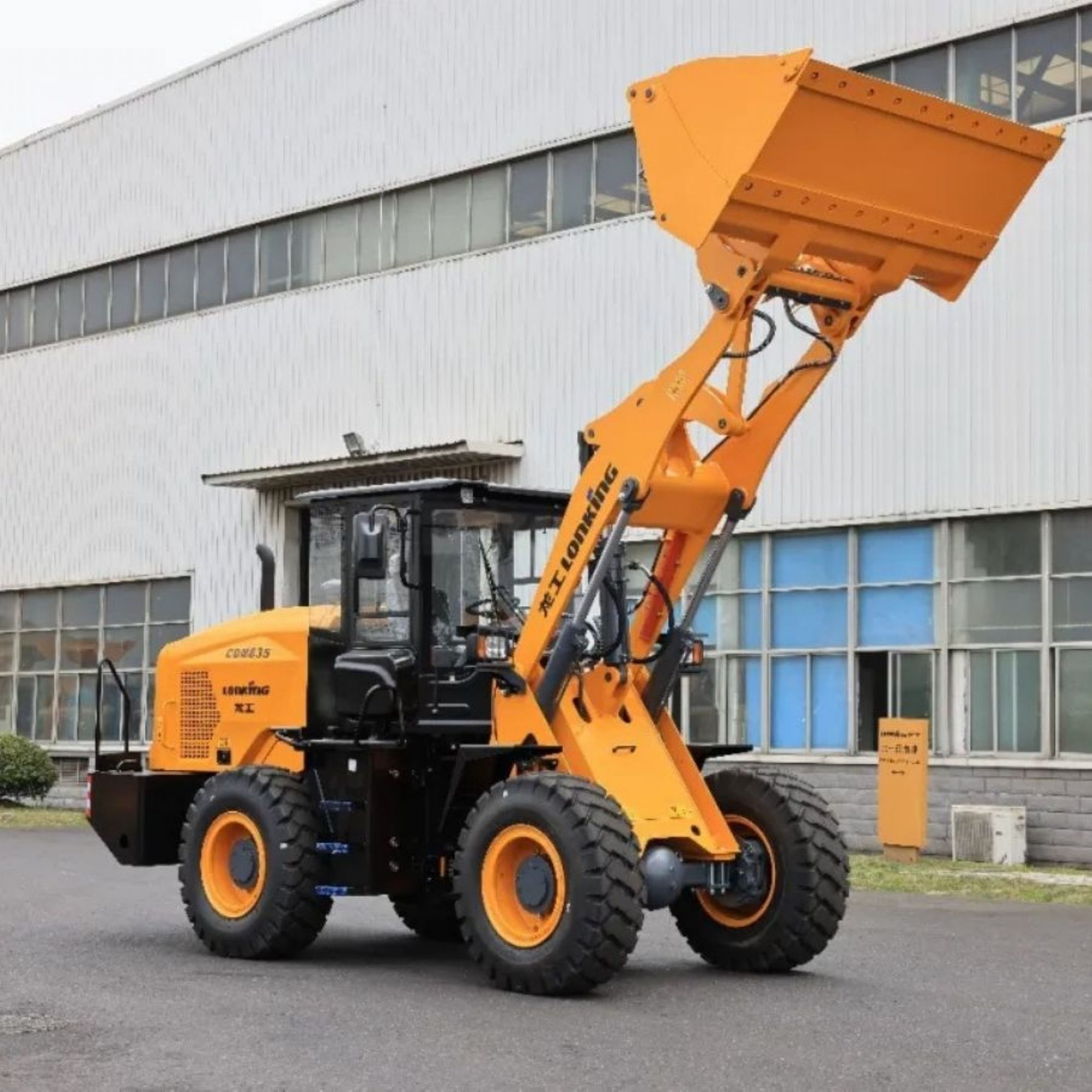 3 Ton Lastik Yükleyici ile Şantiyede Verimlilik: CDM835H Kullanım Rehberi